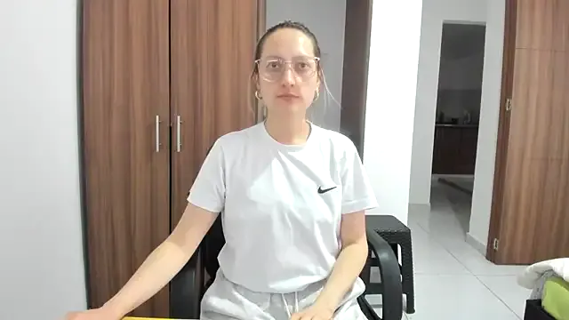 dears_pearlss – webcam model profile photo Image 4