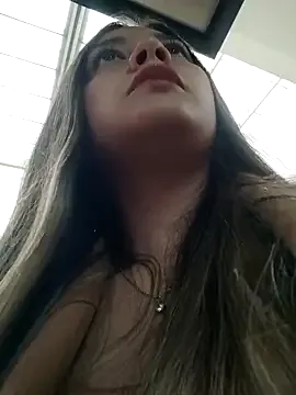 Earth_001 – webcam model profile photo Image 15