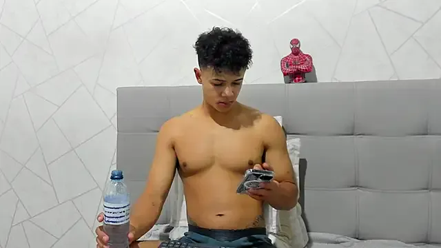 seraphine23 – webcam model profile photo Image 13