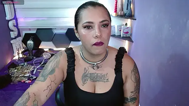 foxy_blush – webcam model profile photo Image 19