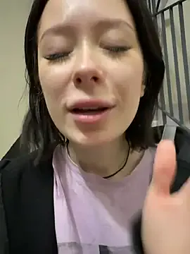 yess_kiki – webcam model profile photo Image 7