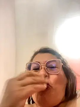 someone_sweet – webcam model profile photo Image 13