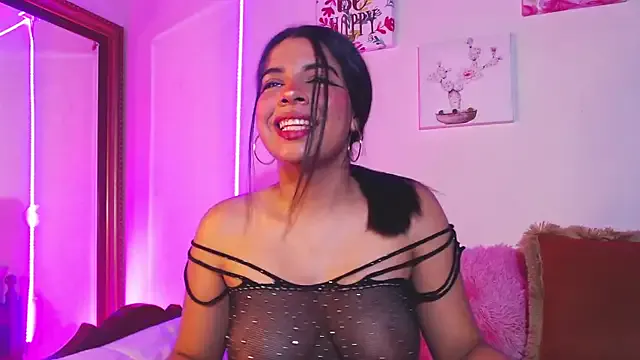 ALEXEESS – webcam model profile photo Image 9