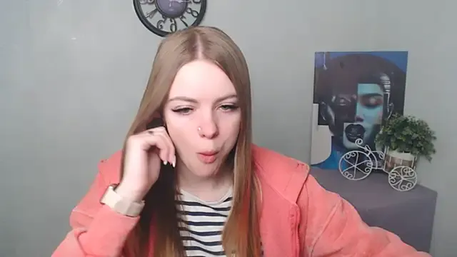 AliceFlirtt_ Image 7