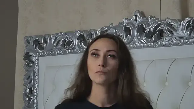 ami_sweet_18 – webcam model profile photo Image 17