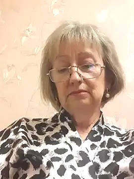 Ann_Sulu – webcam model profile photo Image 3