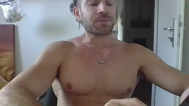 alpha-hunk Image 2