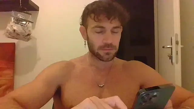 alpha-hunk Image 3