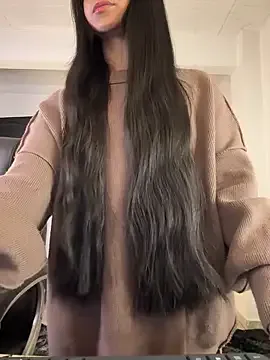 sarakinsly – webcam model profile photo Image 14