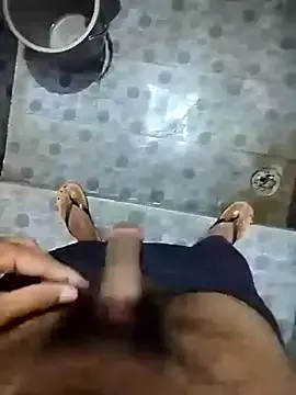 DomManlyGuy – webcam model profile photo Image 12