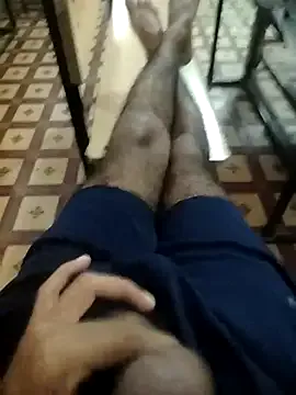 DomManlyGuy – webcam model profile photo Image 17