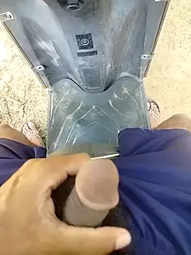 DomManlyGuy – webcam model profile photo Image 19