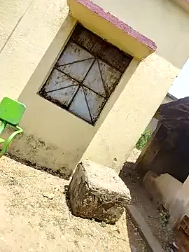 DomManlyGuy – webcam model profile photo Image 2