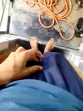 DomManlyGuy – webcam model profile photo Image 8