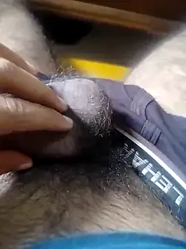 DomManlyGuy – webcam model profile photo Image 9