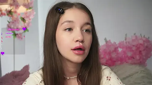 NORA_NEKO_2_2 – webcam model profile photo Image 11