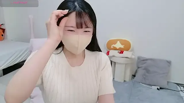 nagi_112 – webcam model profile photo Image 4