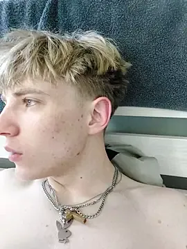 bulandell – webcam model profile photo Image 12