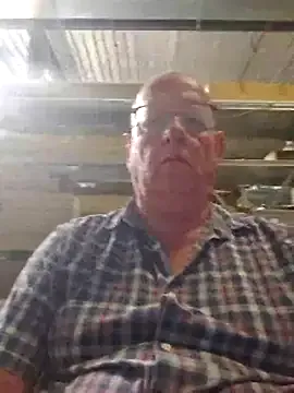 bisexualmilf – webcam model profile photo Image 14