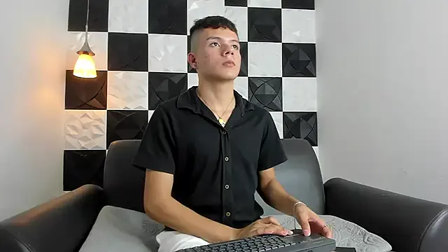 kaliana_ggh – webcam model profile photo Image 17