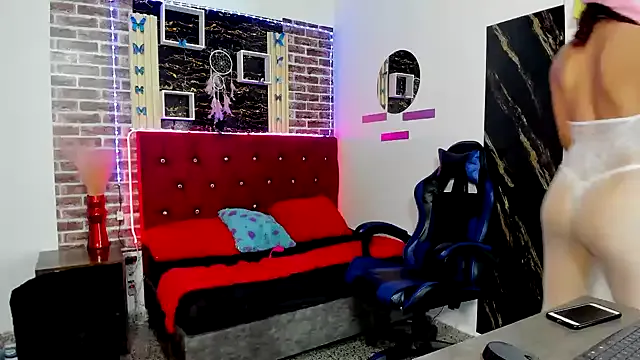 PabloArena – webcam model profile photo Image 2