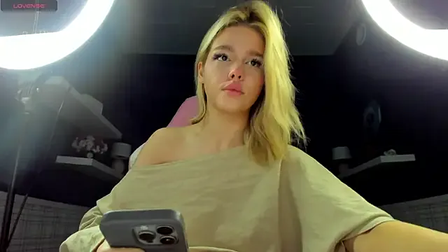 GFBOYS-111 – webcam model profile photo Image 13