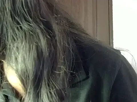 Ann_Sulu – webcam model profile photo Image 2