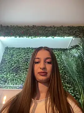 roouse – webcam model profile photo Image 8