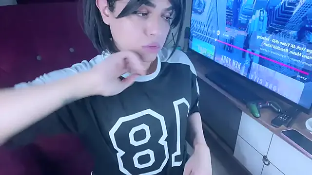 fit_vic – webcam model profile photo Image 12