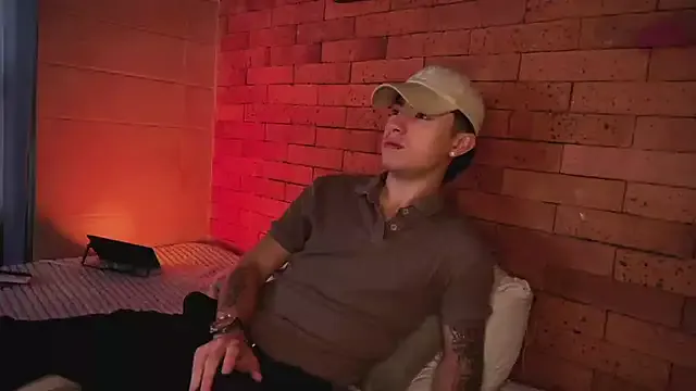 seloloko20 – webcam model profile photo Image 3