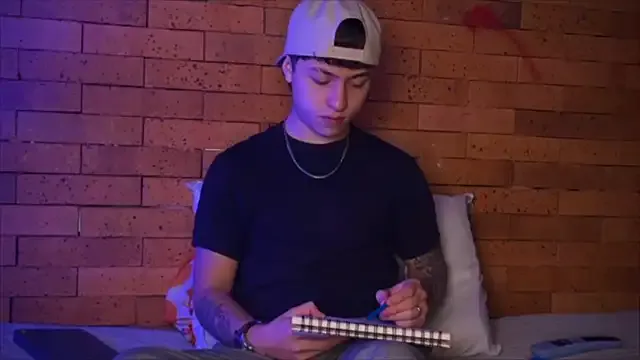 seloloko20 – webcam model profile photo Image 5