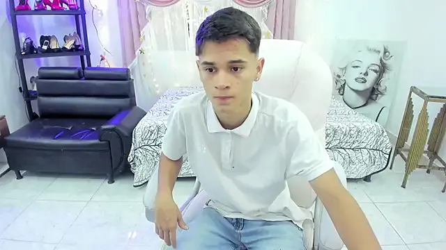 KingBlack25cm – webcam model profile photo Image 6