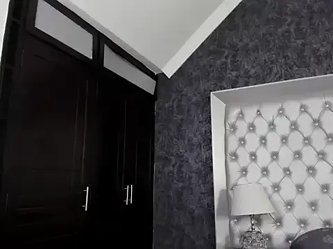 minditrelles – webcam model profile photo Image 3