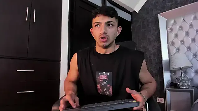 minditrelles – webcam model profile photo Image 7