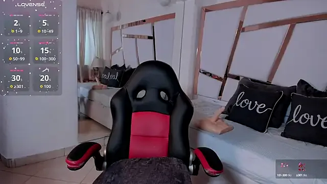 V-Hot-Sweti – webcam model profile photo Image 9