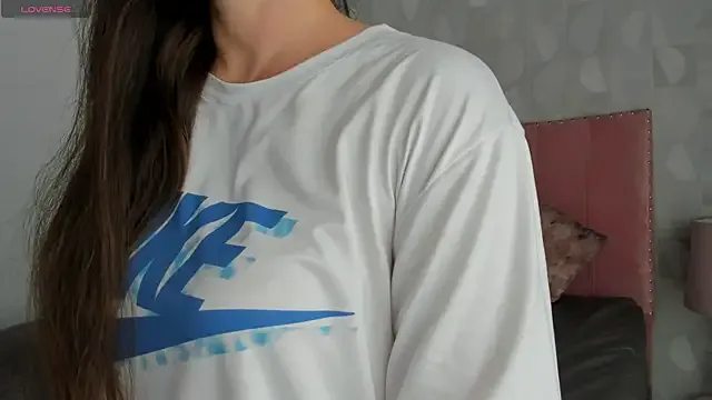 margotdeville – webcam model profile photo Image 13