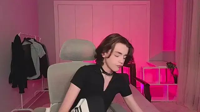 b0y_fantasy Image 3