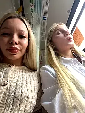 loving_ladies – webcam model profile photo Image 11