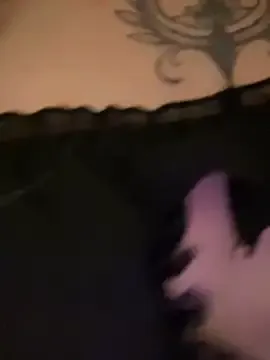 loving_ladies – webcam model profile photo Image 4