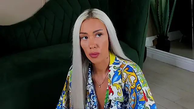 elizabethennals – webcam model profile photo Image 3