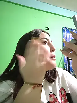 someone_sweet – webcam model profile photo Image 15