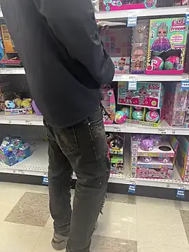 someone_sweet – webcam model profile photo Image 11