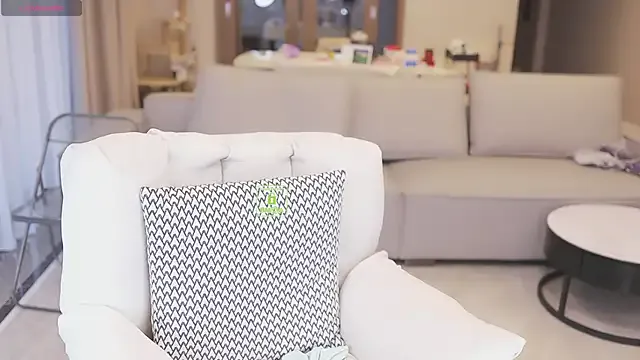 CataleyaDamour – webcam model profile photo Image 4