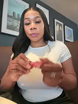 nicolelevis – webcam model profile photo Image 10