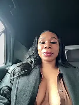 nicolelevis – webcam model profile photo Image 19