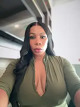 nicolelevis – webcam model profile photo Image 3