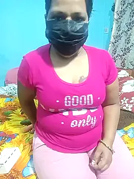 QYBOYS-001 – webcam model profile photo Image 16