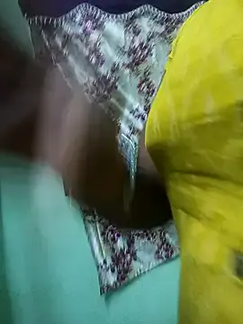 QYBOYS-001 – webcam model profile photo Image 19