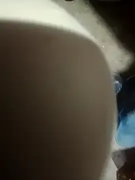 QYBOYS-001 – webcam model profile photo Image 8