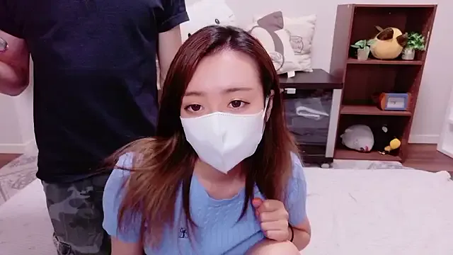 QYBOYS-001 – webcam model profile photo Image 14